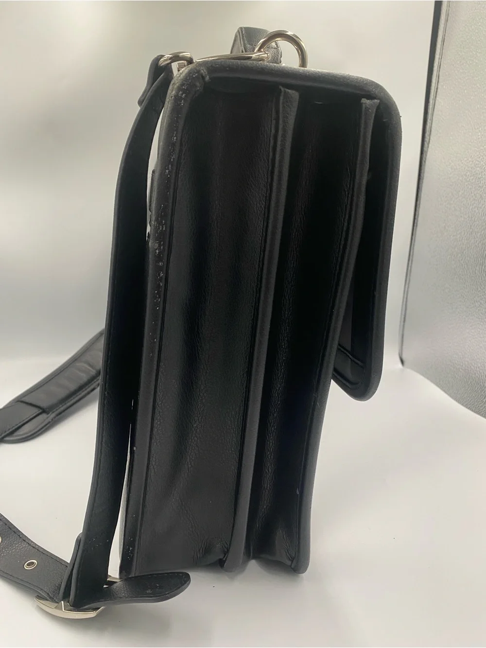Samsonite Black Leather Laptop Briefcase with Silver Hardware